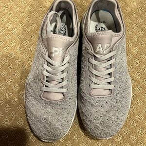 APL Techloom Sneakers
